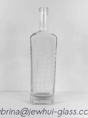 よい価格 750 ml 透明ガラス長首長方形ミシガンリカーボトル 21.5 mm バー・トップネック仕上げ オンライン